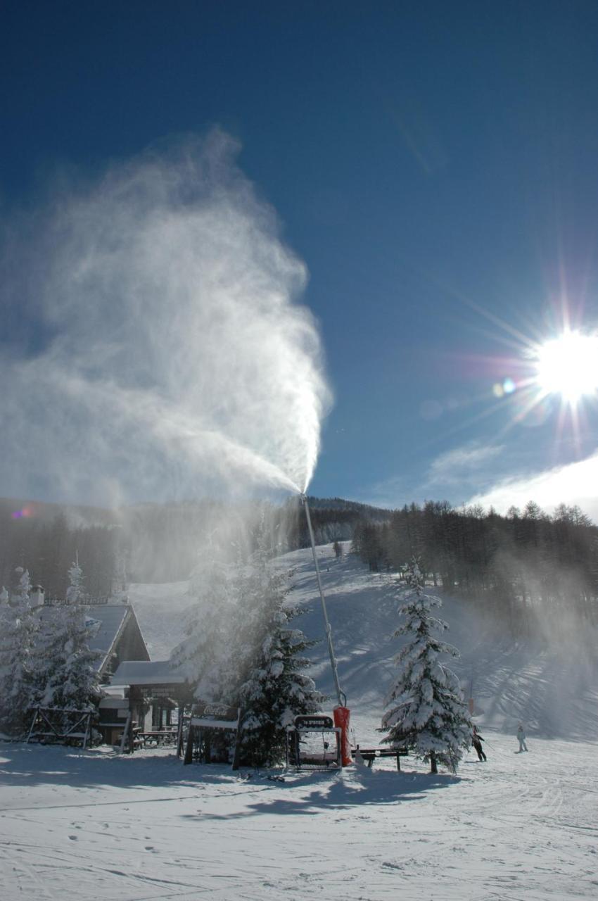 Residence La Tana Del Ghiro Bardonecchia Eksteriør bilde