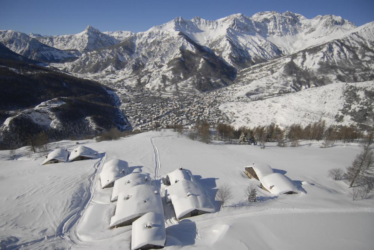 Residence La Tana Del Ghiro Bardonecchia Eksteriør bilde